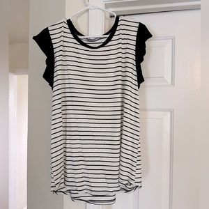 Women’s black & white striped shirt